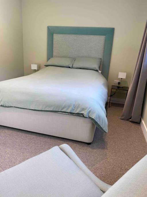 Larks Leaze Lodge, Steeple Ashton, Wiltshire Trowbridge Luaran gambar