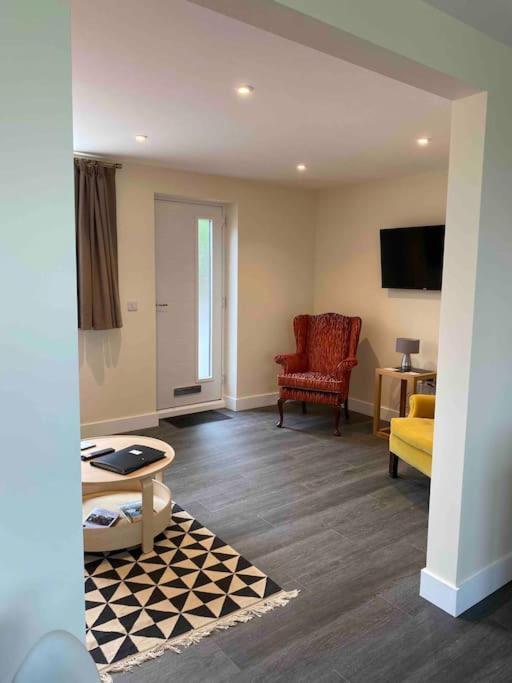 Larks Leaze Lodge, Steeple Ashton, Wiltshire Trowbridge Luaran gambar
