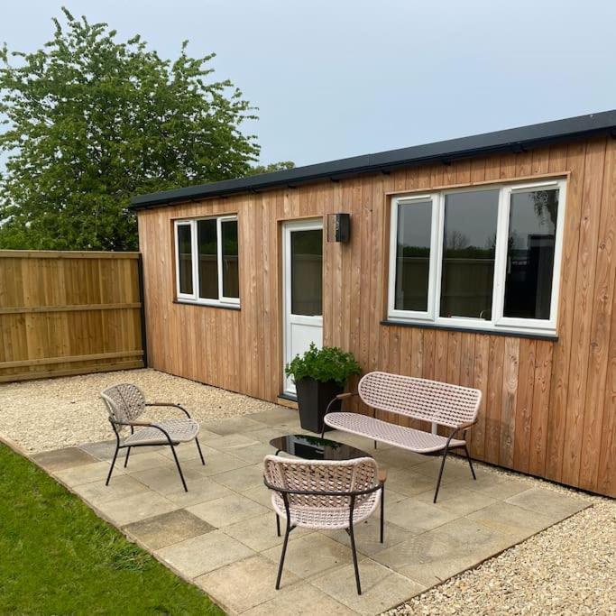 Larks Leaze Lodge, Steeple Ashton, Wiltshire Trowbridge Luaran gambar