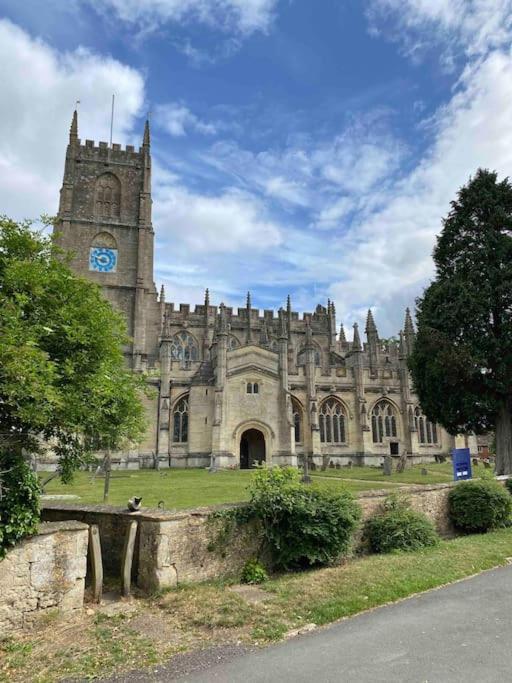 Larks Leaze Lodge, Steeple Ashton, Wiltshire Trowbridge Luaran gambar